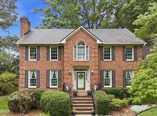 2 Bentgrass Ln, Durham, NC 27705