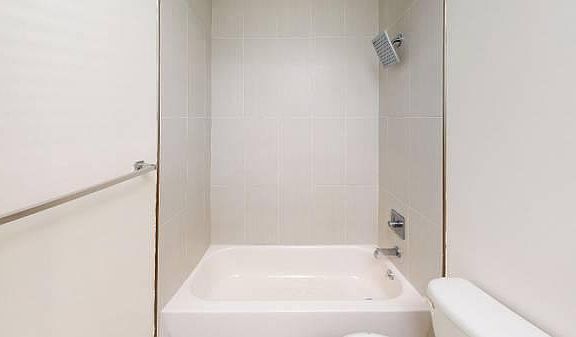 3rd image of 1085 S Van Ness Ave #306