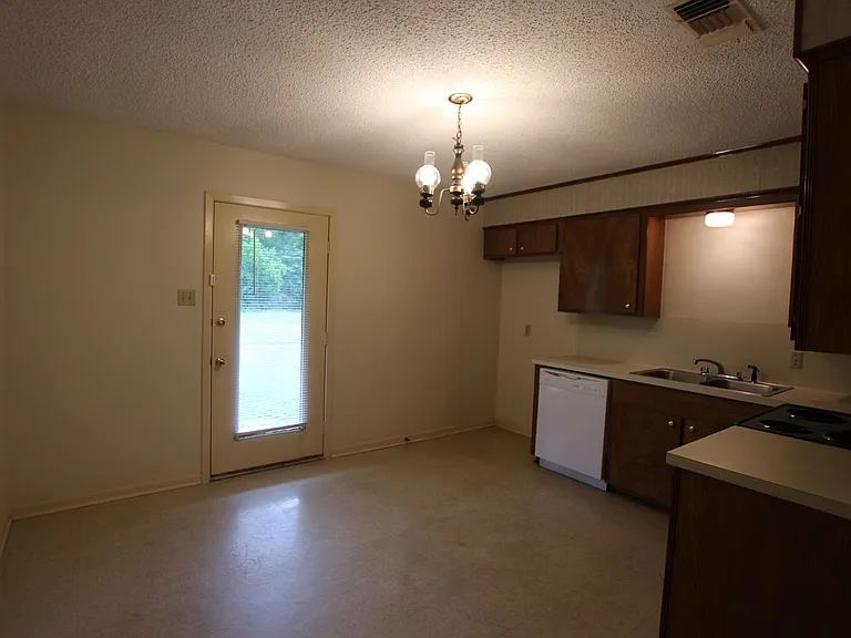 12414 Cimmarron Dr — Photo 7