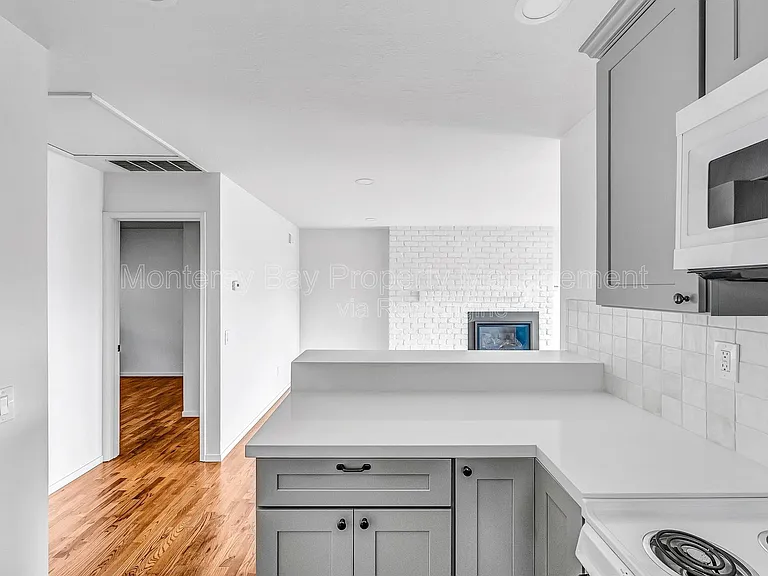 226 Park St — Photo 14