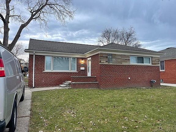 2nd image of 23101 Sussex Ave