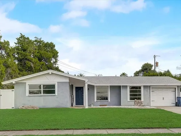 3319 Bayshore Gardens Pkwy, Bradenton, FL 34207