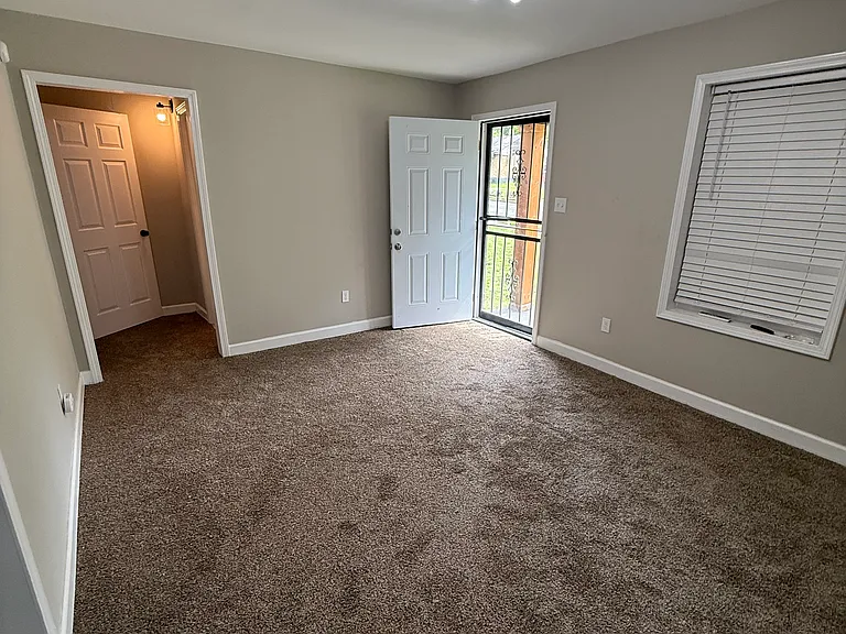 1419 Silver St #2 — Photo 10