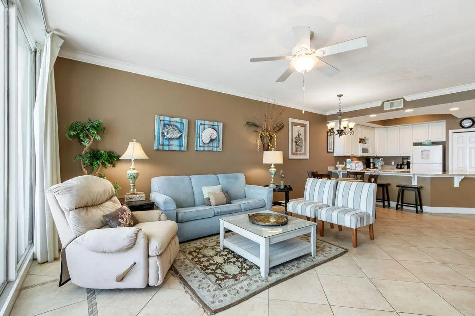 2 bed, 2.0 bath, 1227 sqft, $4,735 — Photo 2