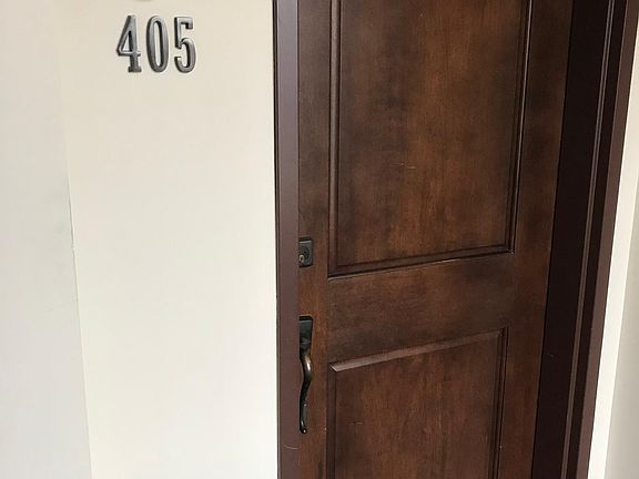 5th image of 535 Locust St APT 405