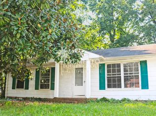 6 Clark Ct, Greensboro, NC 27406