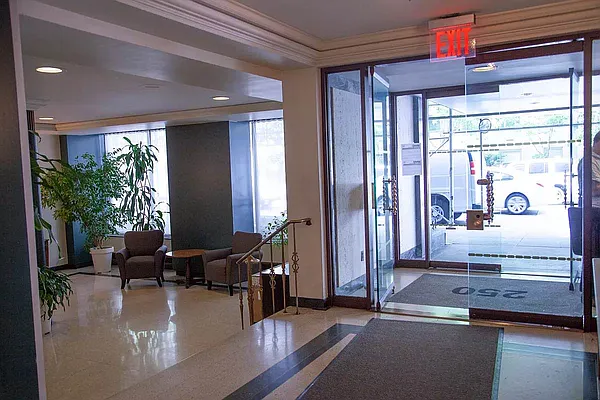 Rented by Bond New York | media 2