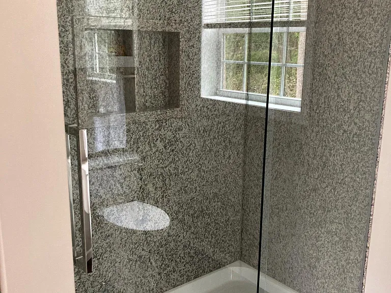 565 Harvey Ave — Photo 8