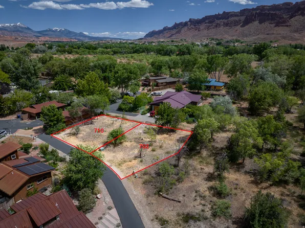 702 Dragonfly Trl, Moab, UT 84532
