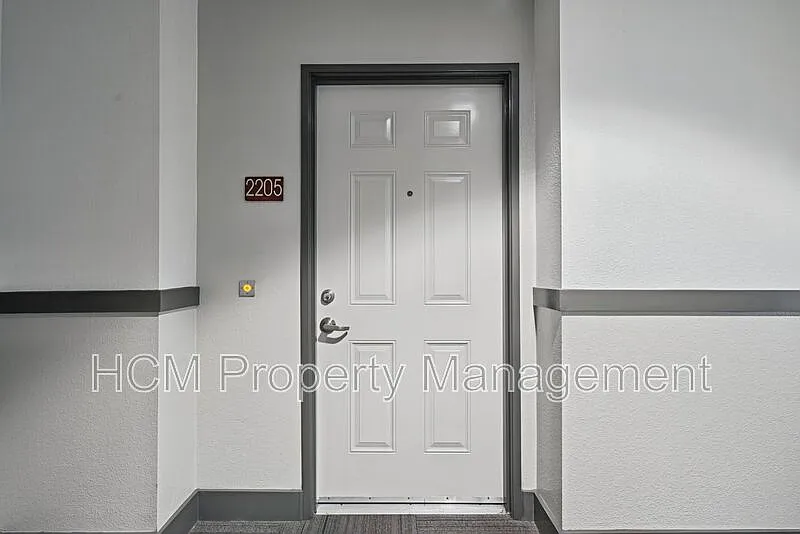 2 bed, 2.0 bath, 1038 sqft, $3,600 — Photo 2