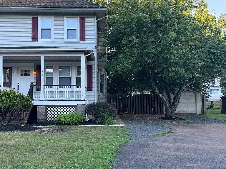 408 Olive St #B — Photo 21