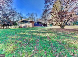530 Ellencroft Rd, Lewisberry, PA 17339