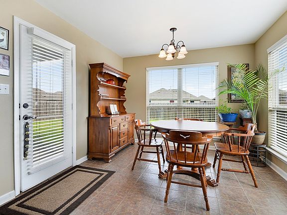 3rd image of 42402 Palmstone Ave