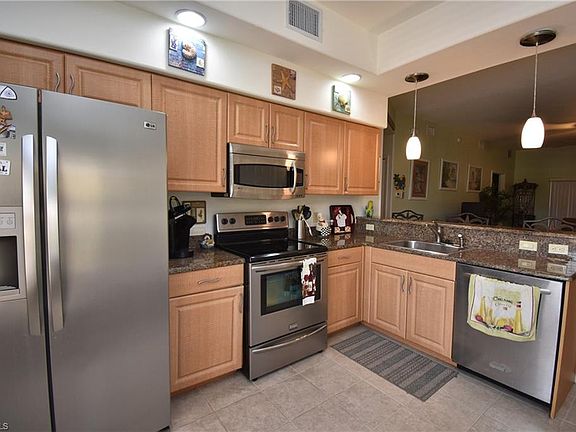 5th image of 5007 SW 16th Pl APT 110