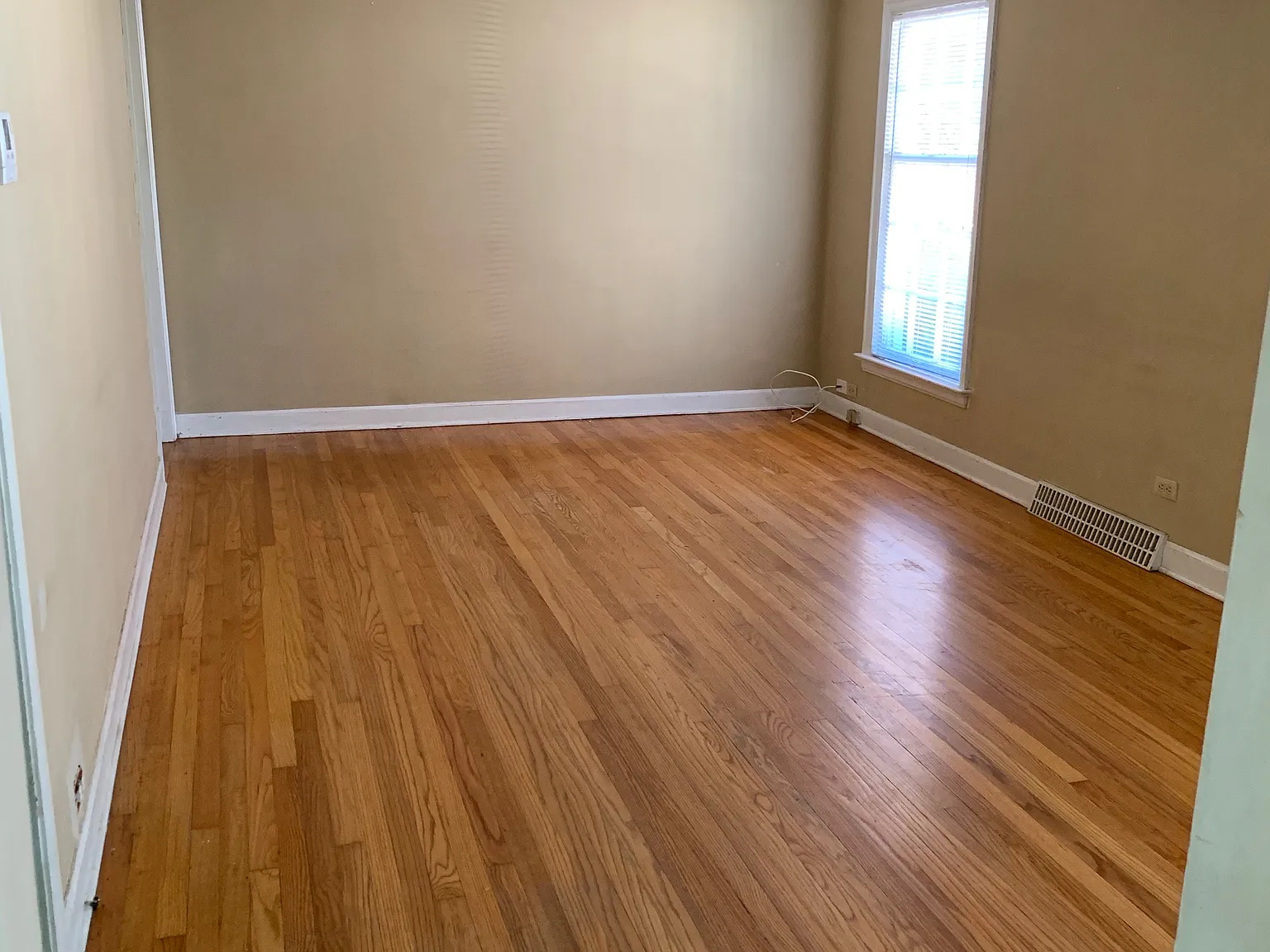 2 bed, $1,050 — Photo 3