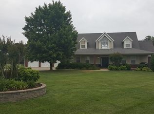 801 Barrett Pl, Lowell, AR 72745