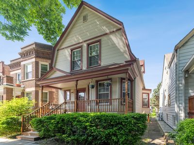 2426 W Eastwood Ave, Chicago, IL, 60625