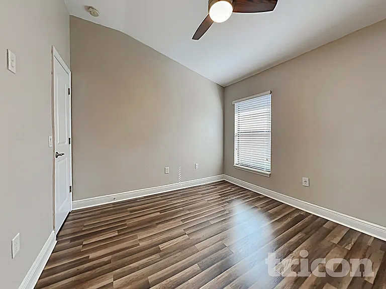 10736 Standing Stone Dr — Photo 11