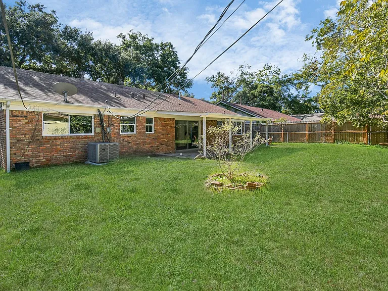 9622 Vilven Ln — Photo 35