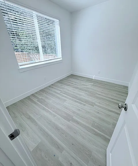 18951 SW Hazelwood Ln — Photo 5
