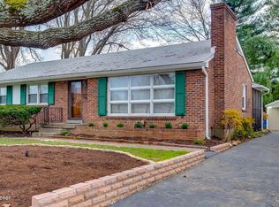 3608 Hanover Rd, Saint Matthews, KY 40207