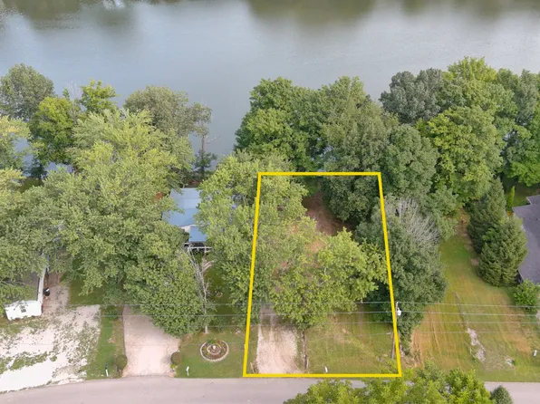 3453 Atkinson Cir, North Vernon, IN 47265