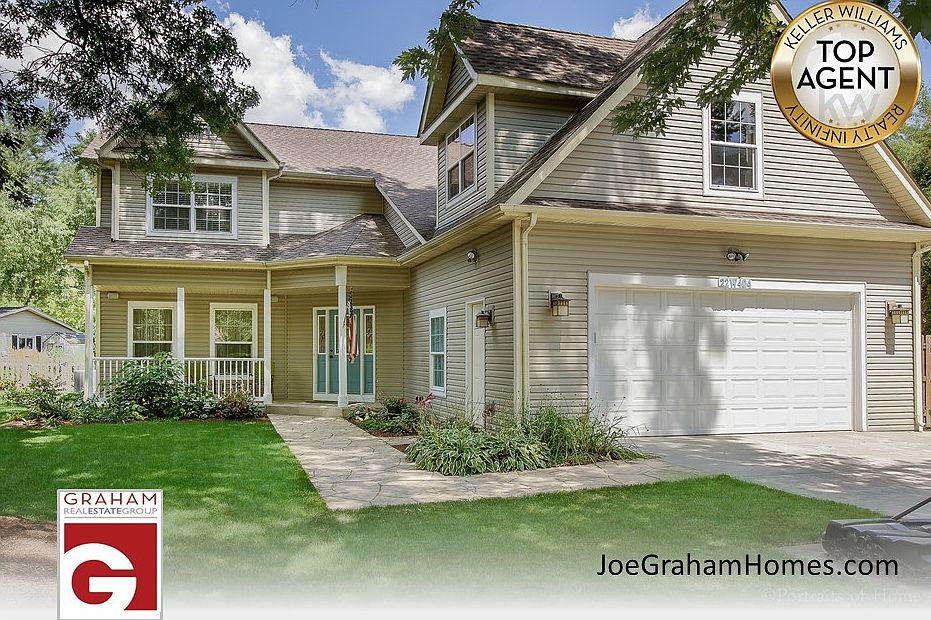 1st image of 22W404 Ironwood Dr