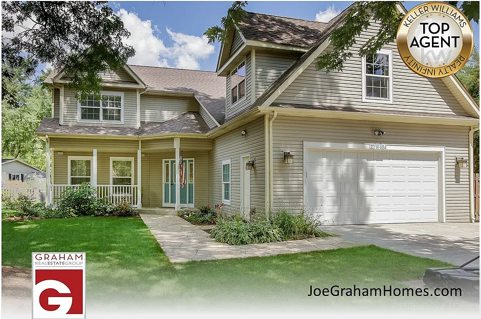 22W404 Ironwood Dr photo 1