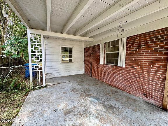 4th image of 7928 FREE Avenue