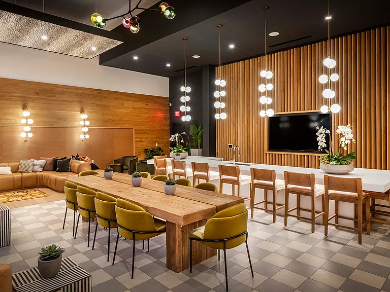 Alexan Noho West — Photo 78