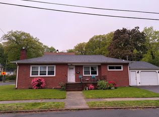 108 Lee St, West Haven, CT 06516