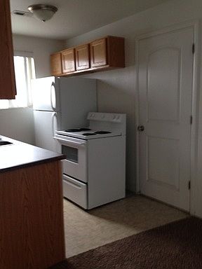 4th image of 750 S 900 E APT 6
