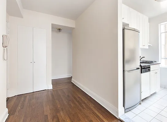 Rented by Central Park South Associates | media 13