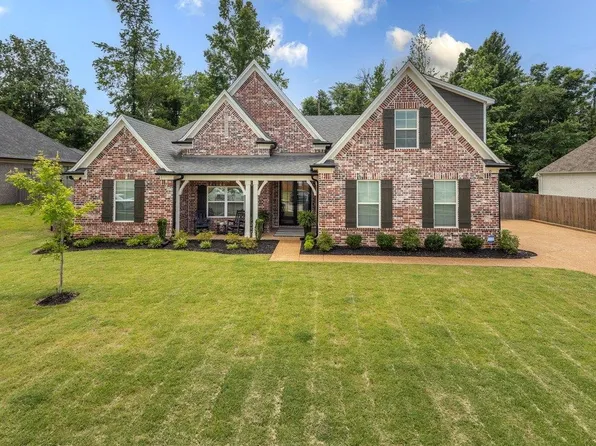 35 Misty Meadow Ln, Oakland, TN 38060