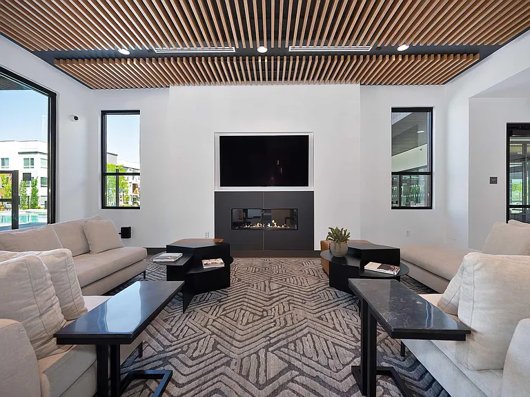 Halcyon Apartments — Photo 27
