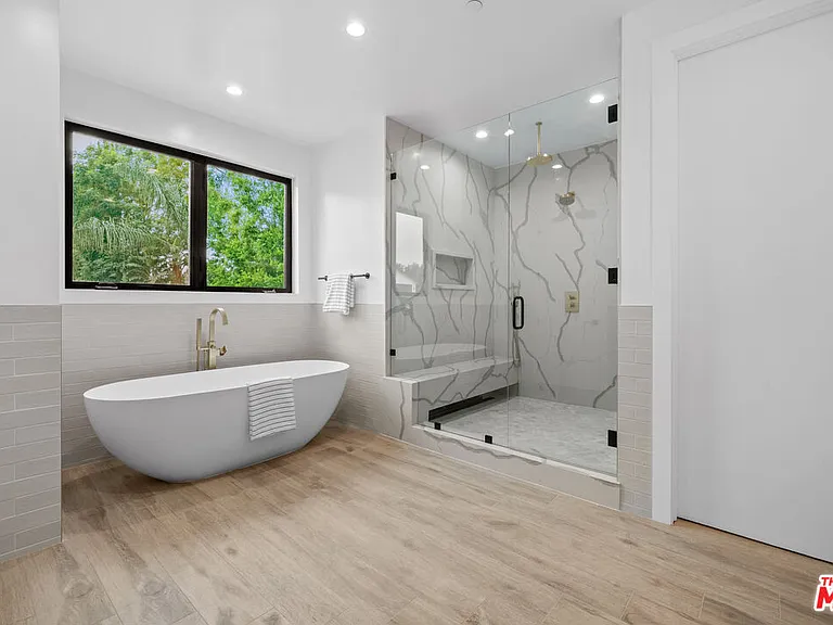 4475 Mammoth Ave — Photo 15