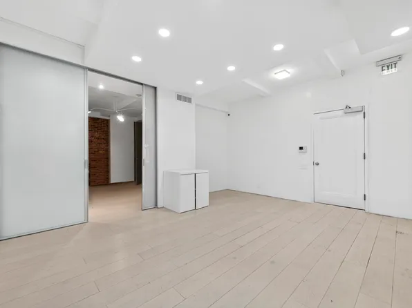 67 Park Avenue image 9 of 14