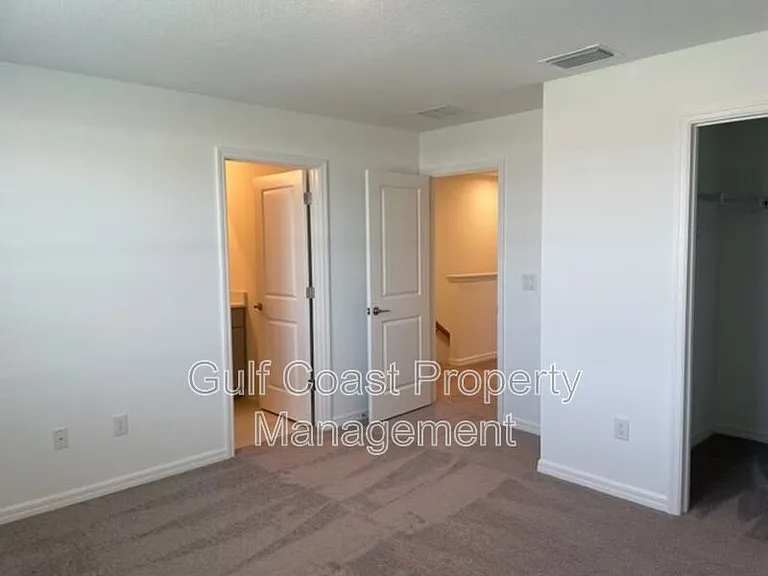 5776 Haven Ter — Photo 10