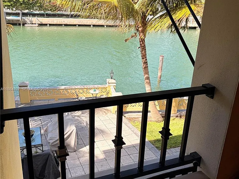 4812 Pine Tree Dr #205 — Photo 16