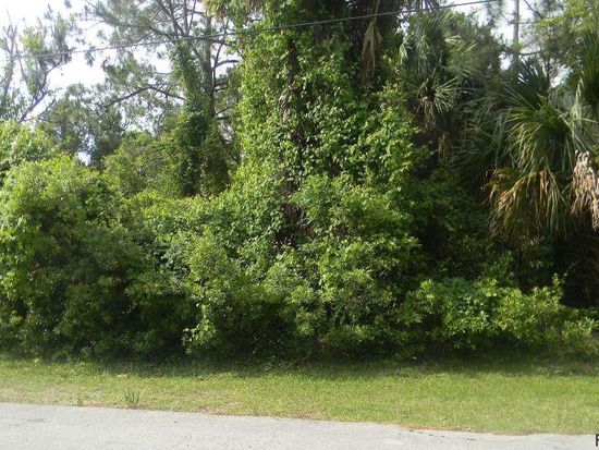 17 Flint Hill Ln, Palm Coast, FL 32137