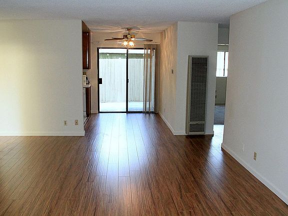 2nd image of 366 Orizaba Ave