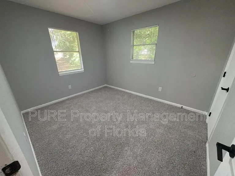 595 NW 100th St #A — Photo 33