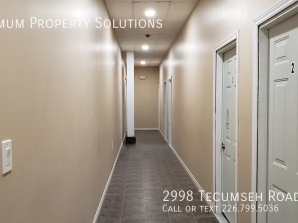 2998 Tecumseh Rd E, Windsor, ON N8W 1G5