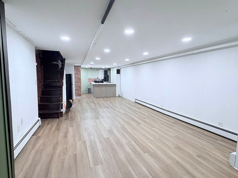 1st image of 157 McDonald Ave #1
