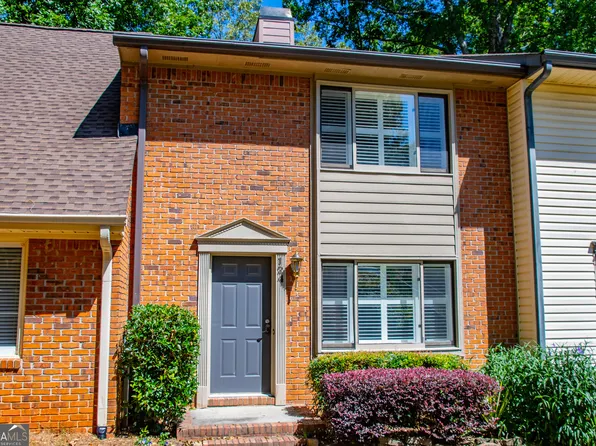 124 Mill Stream Ct, Carrollton, GA 30117