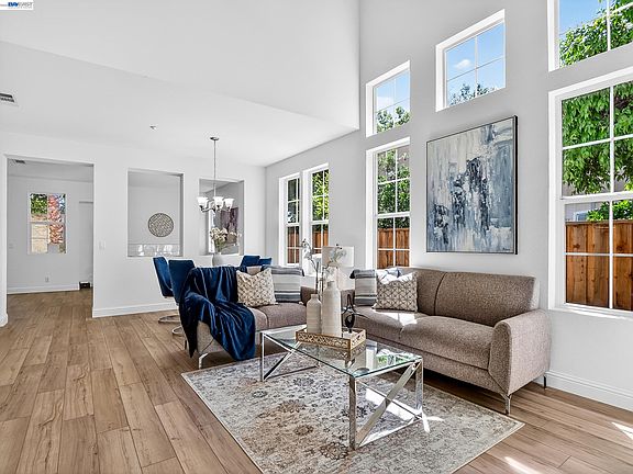 3rd image of 34905 Limestone Ct