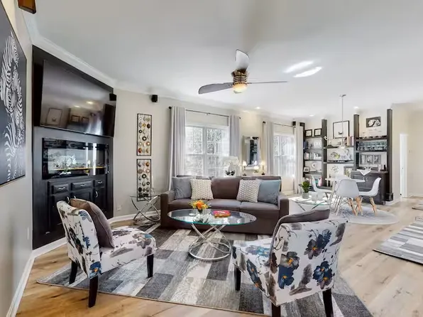 106 Topfield Rd #1, Louisville, KY 40229