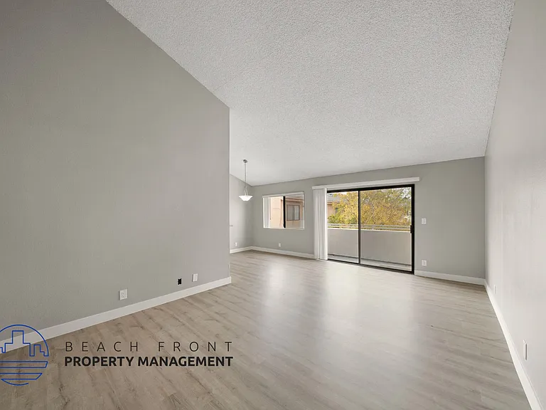 3223 Bagley Ave. — Photo 19