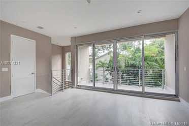 Home For Sale In Victoria Park