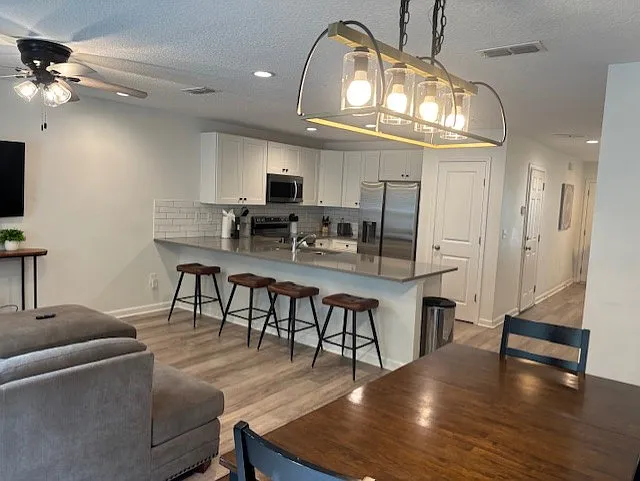 3589 Drexel St — Photo 1